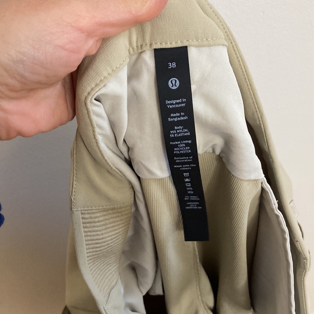 Lululemon Commission Golf Pants Mens 38 x 28 Beige Stretch Water Resistant Chino - Picture 14 of 16